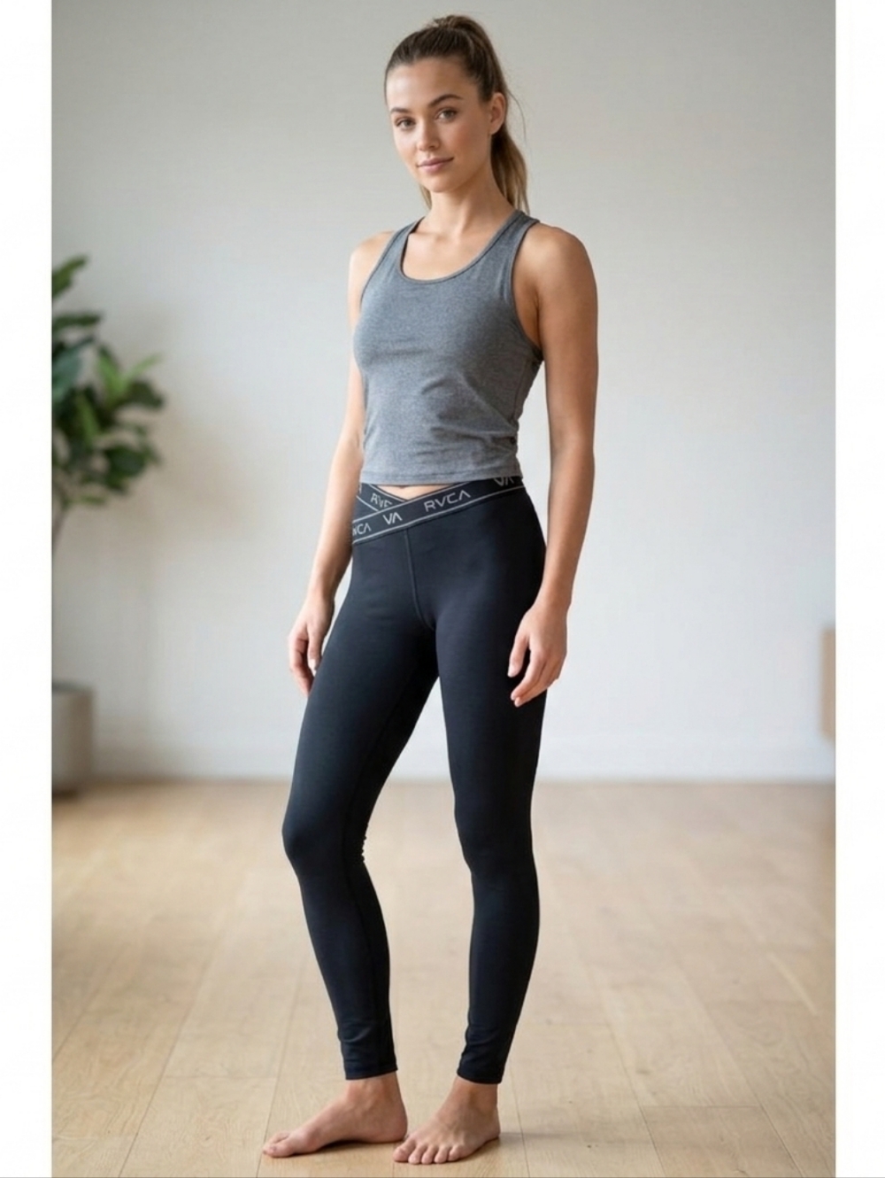 NWOT)RVCA Black High-Waist Leggings Small
